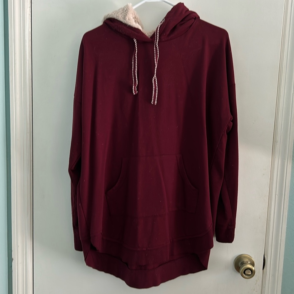 Maurice’s xl hoodie burgundy